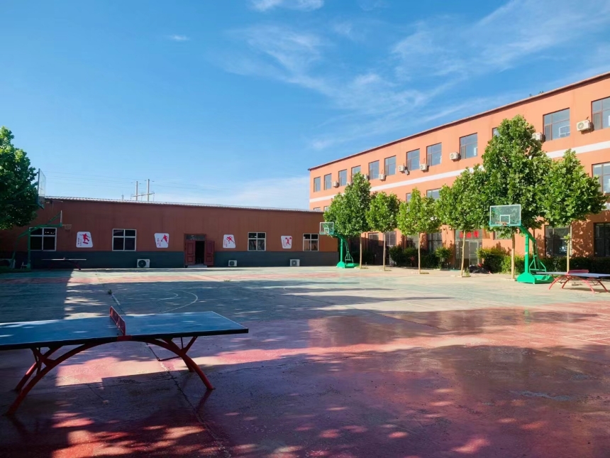 河北尚學教育學校環(huán)境