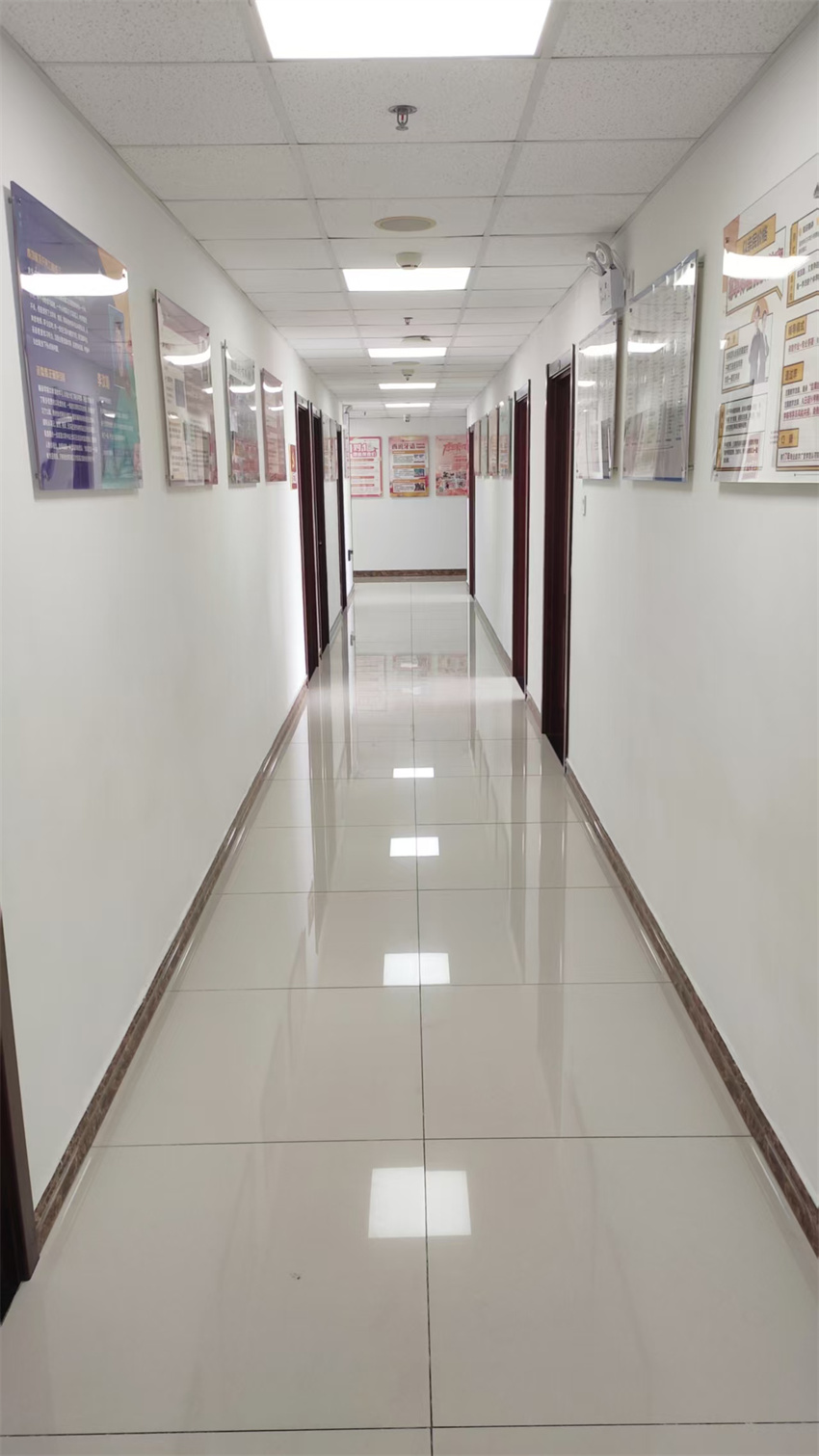 天津翻譯專修學(xué)院環(huán)境